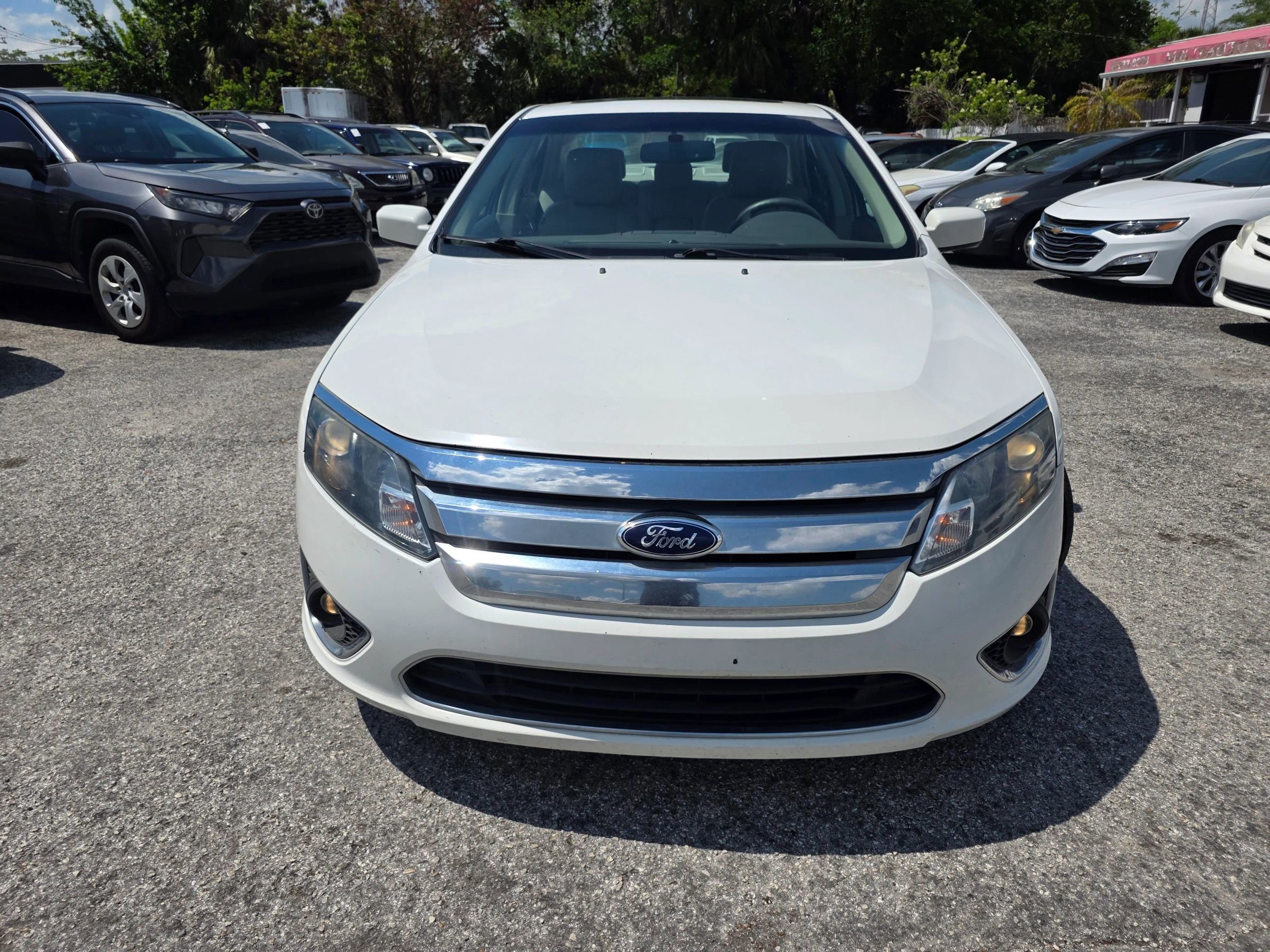 Used 2012 Ford Fusion SEL image 2