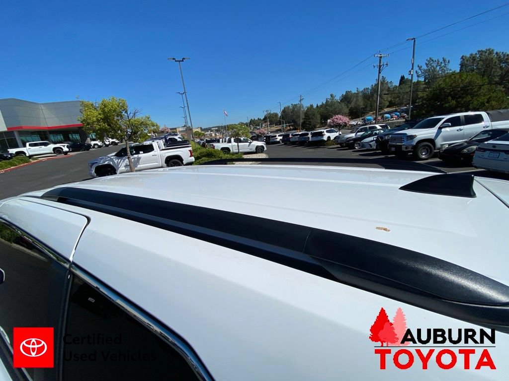 Certified 2026 Toyota Sienna LE FWD image 10