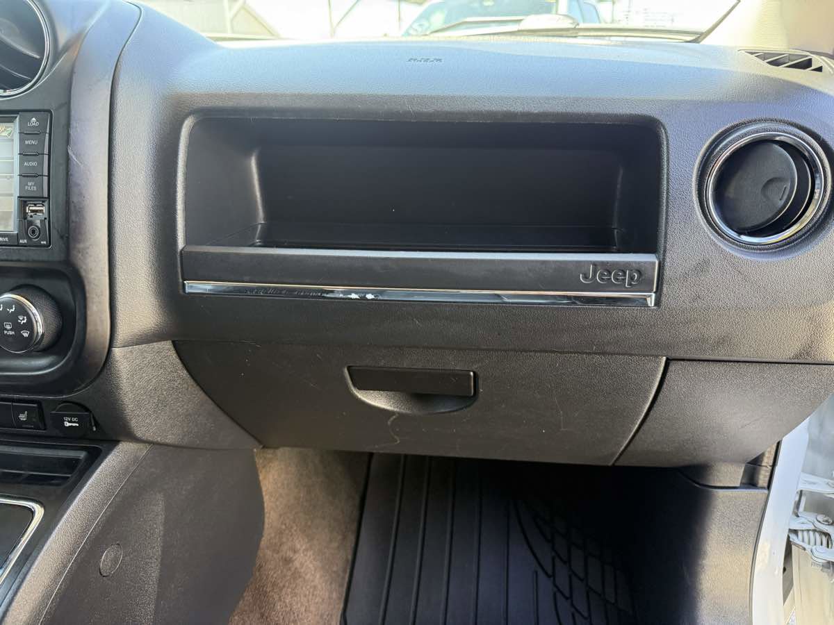 Used 2014 Jeep Patriot Limited FWD image 37