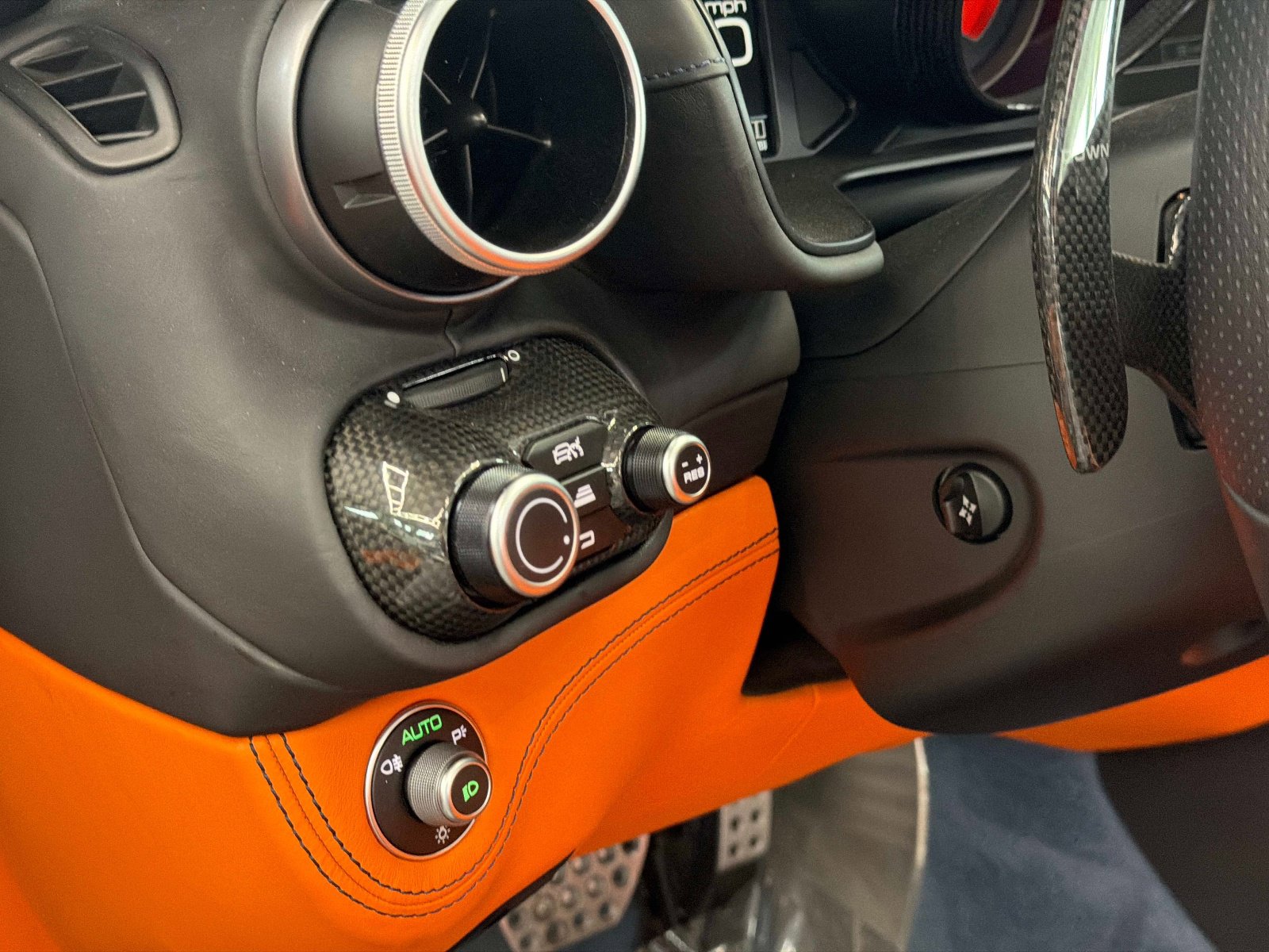 Used 2021 Ferrari Portofino M image 32