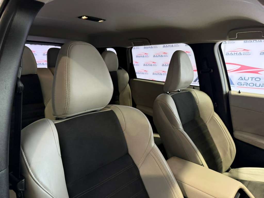 Used 2025 Mitsubishi Outlander Trail Edition image 54