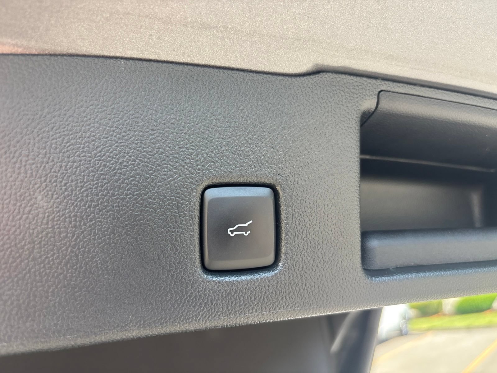 Used 2023 Ford Escape Platinum AWD/4WD image 39