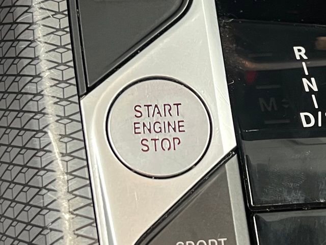 Used 2024 BMW 440i xDrive Coupe w/ Premium Package image 30