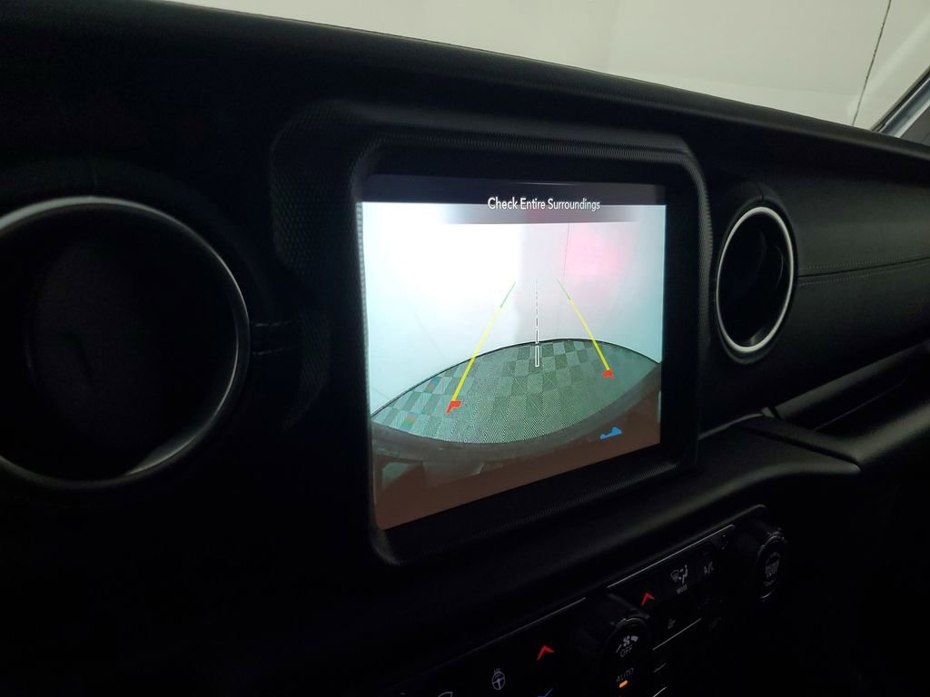 Used 2023 Jeep Wrangler Unlimited Sahara w/ Cold Weather Group image 28