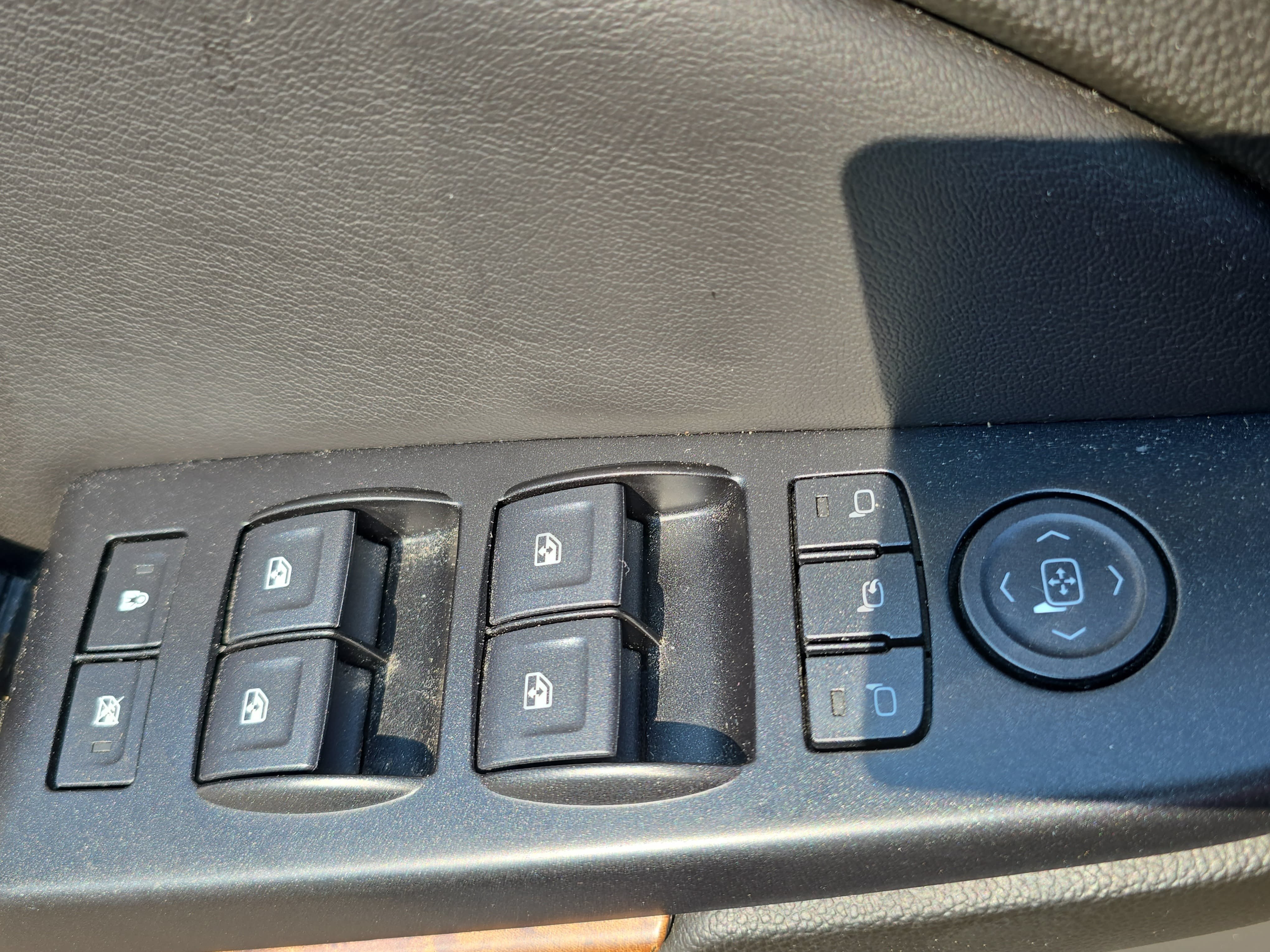 Used 2019 Chevrolet Tahoe Premier w/ Premier Plus Edition AWD/4WD image 29
