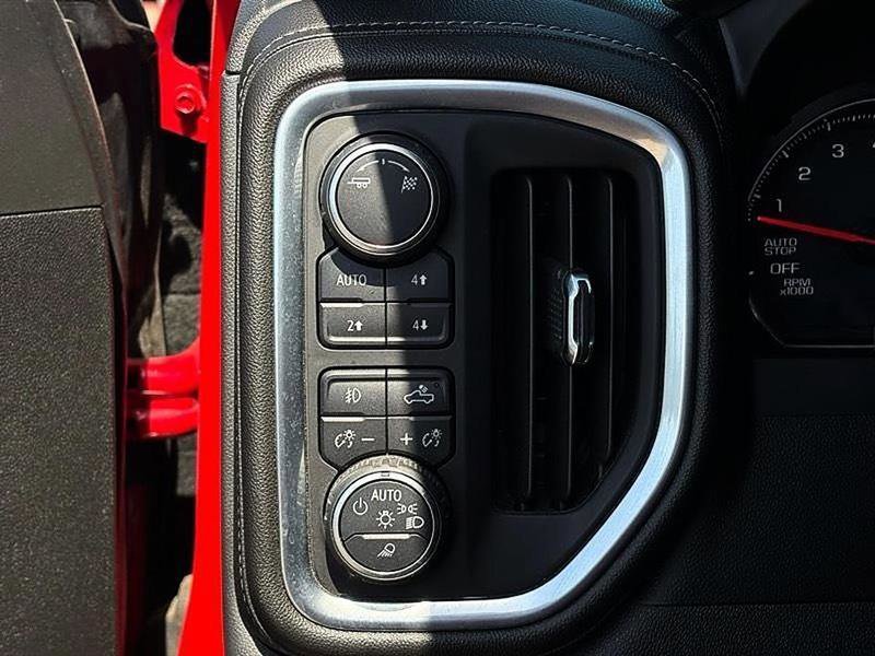 Used 2019 Chevrolet Silverado 1500 LT Trail Boss AWD/4WD image 17