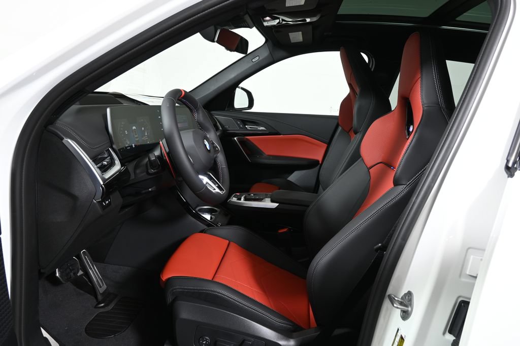 New 2026 BMW X1 M35i w/ Technology Package AWD/4WD image 3