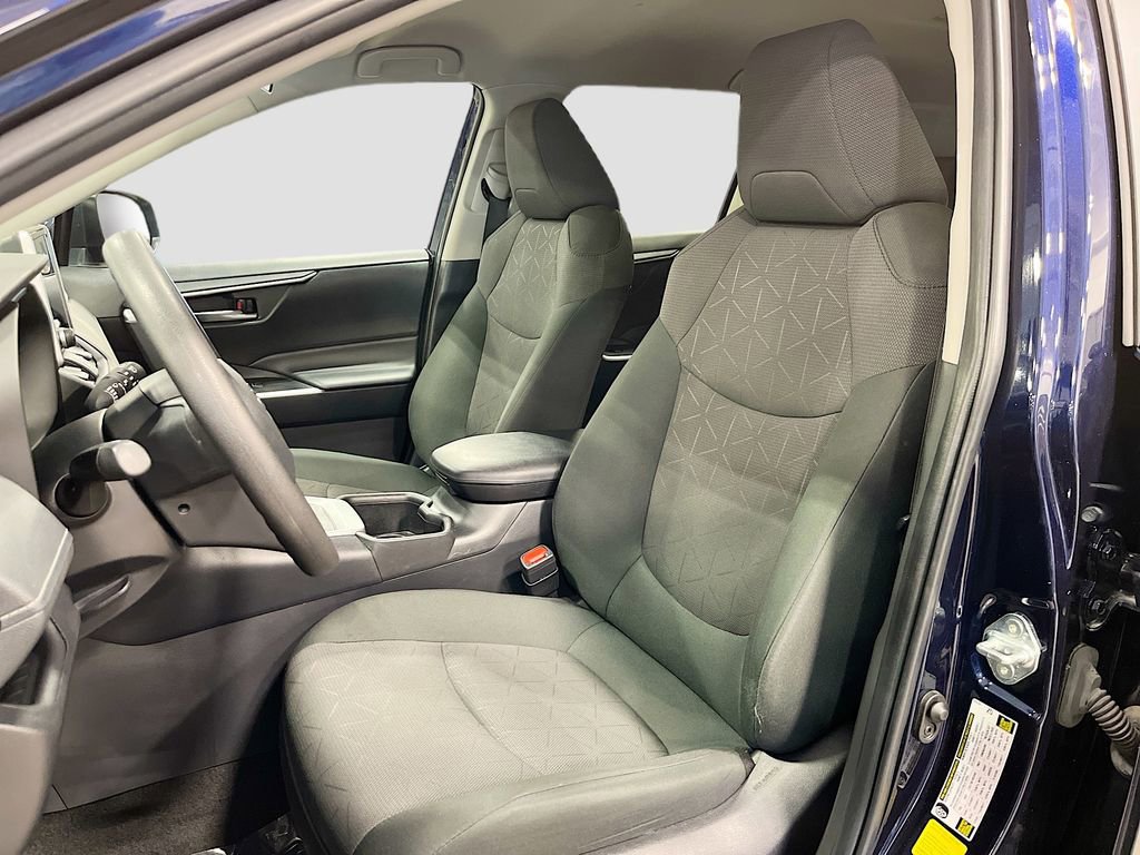 Used 2024 Toyota RAV4 XLE image 15