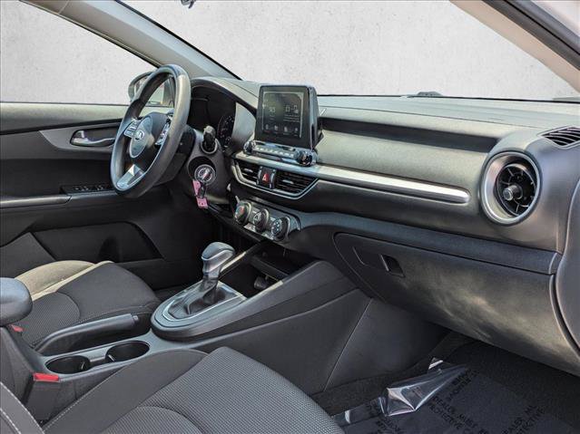 Used 2020 Kia Forte Sedan FWD image 25