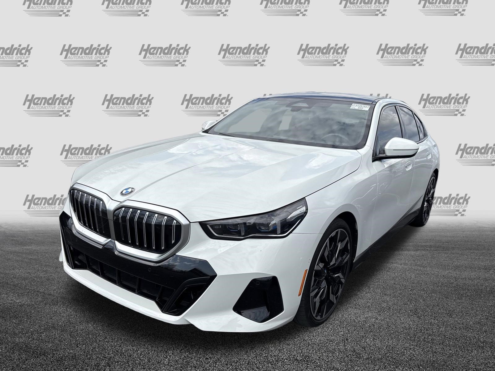 Certified 2024 BMW 530i 530i w/ Executive Package image 11