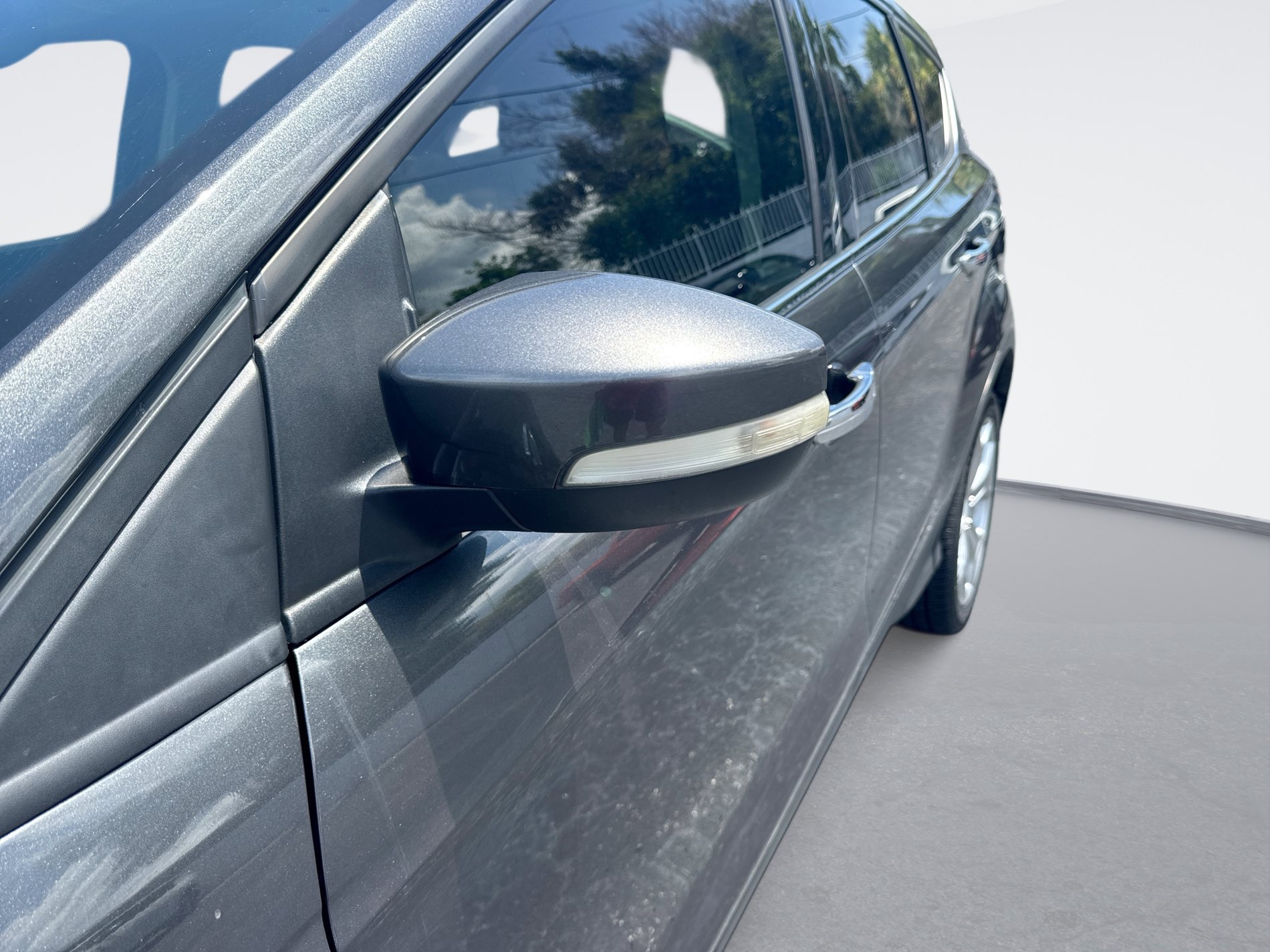 Used 2019 Ford Escape Titanium FWD image 12