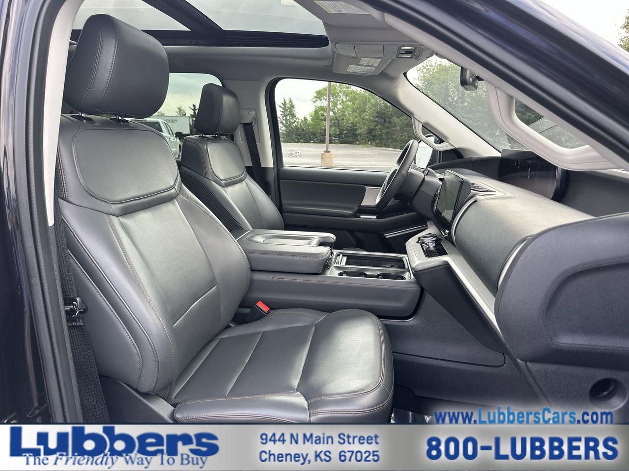 Used 2025 Ford Expedition Max Active AWD/4WD image 25