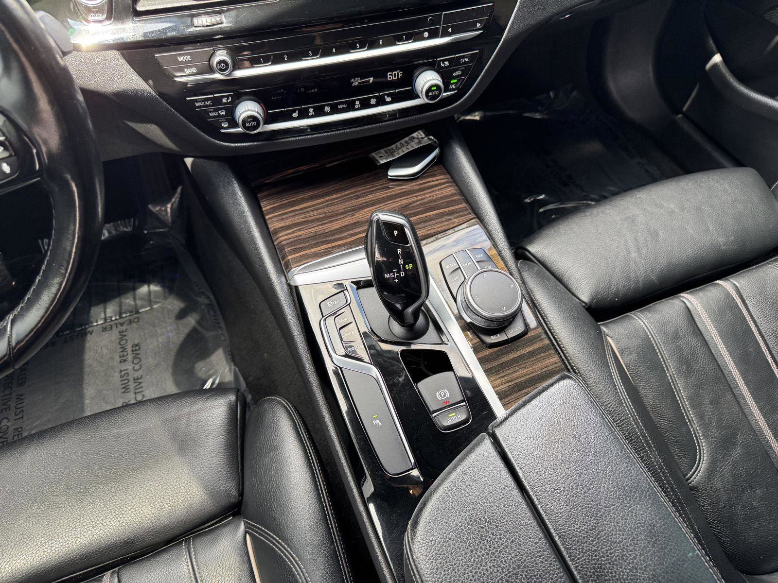 Used 2020 BMW 530i xDrive w/ Convenience Package AWD/4WD image 39
