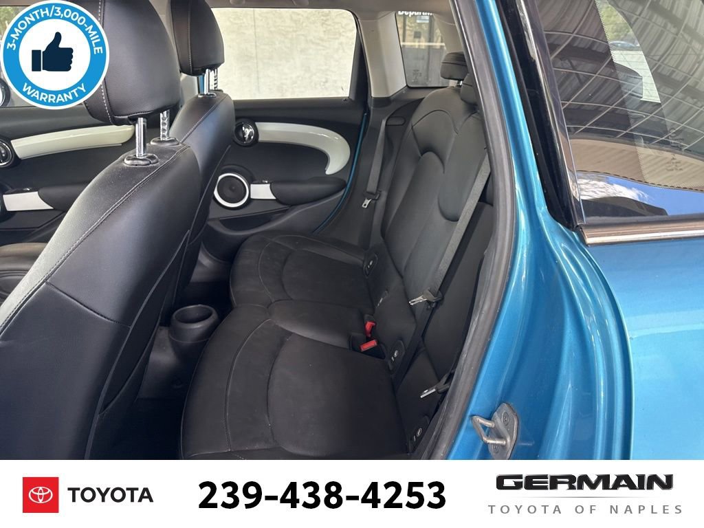 Used 2016 MINI Cooper 4-Door Hardtop image 13