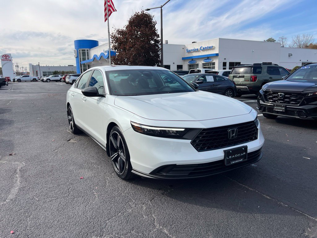 Used 2023 Honda Accord Sport image 7