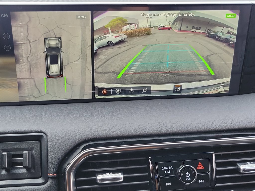 New 2026 Nissan Armada PRO-4X w/ Captain's Chari Seat Package AWD/4WD image 9