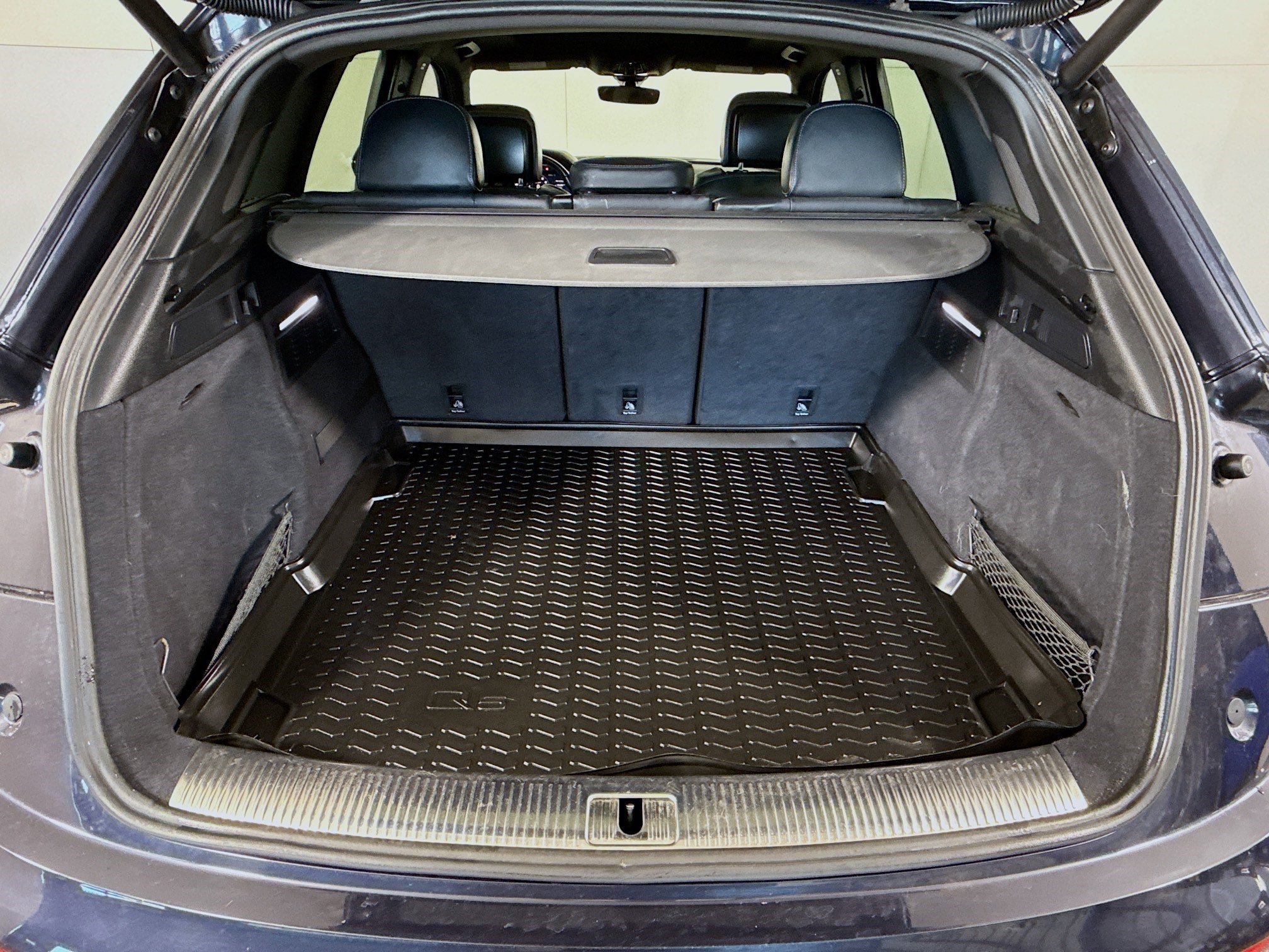 Used 2020 Audi SQ5 Premium Plus w/ Premium Plus Package image 35