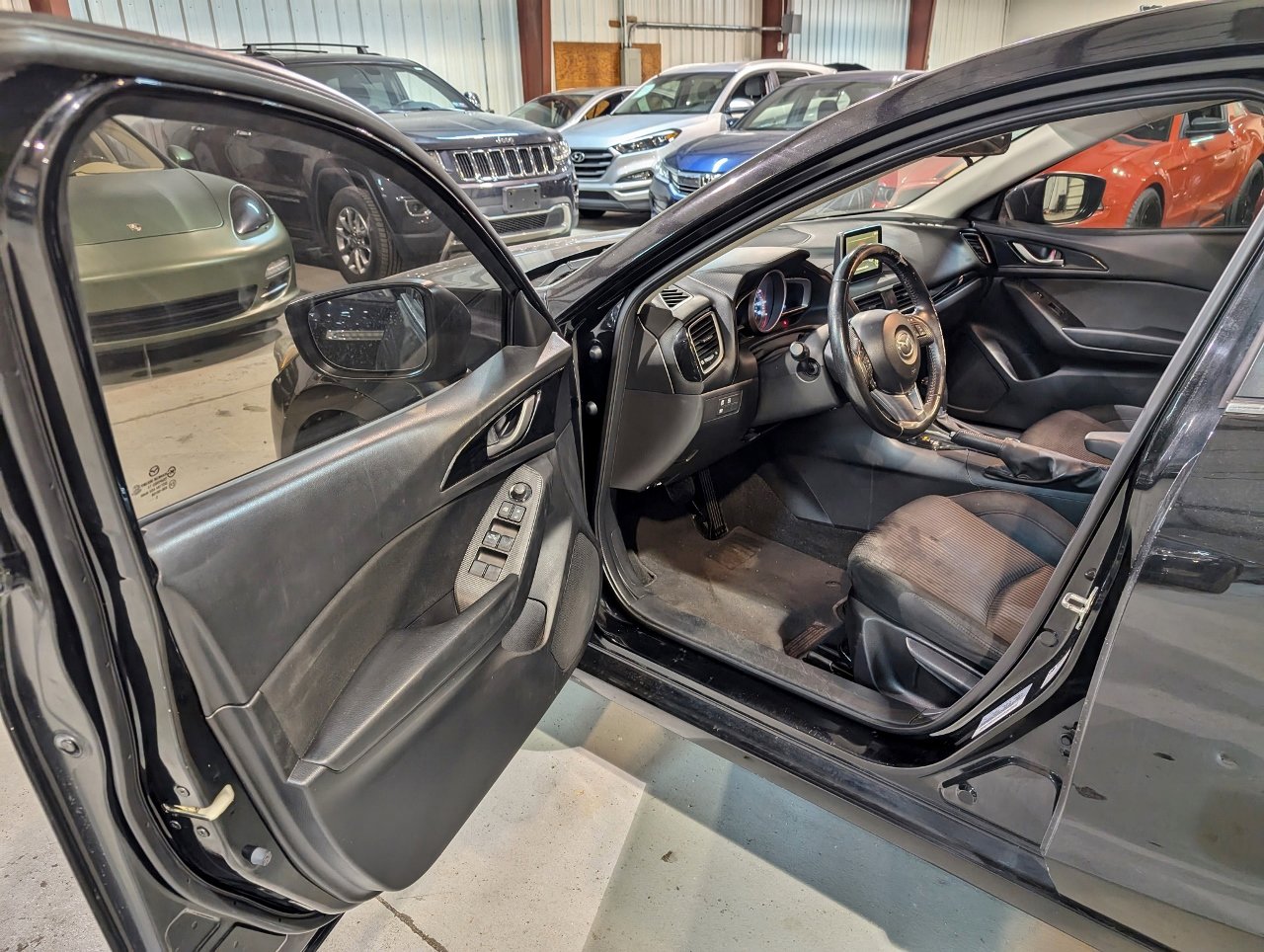 Used 2016 MAZDA MAZDA3 i Touring image 13