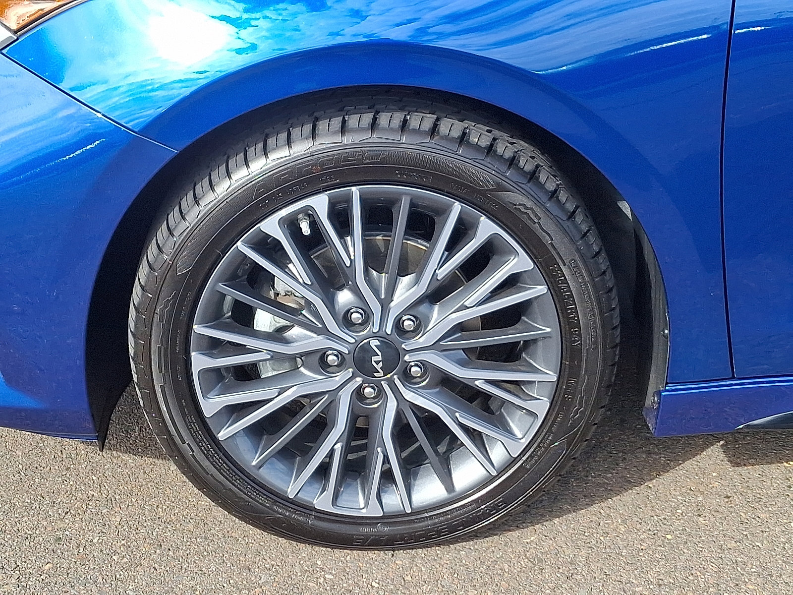 Used 2024 Kia Forte GT-Line w/ GT-Line Premium Package image 8