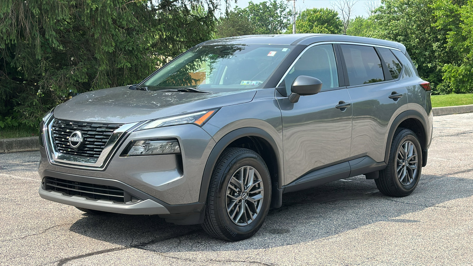 Certified 2023 Nissan Rogue S image 2