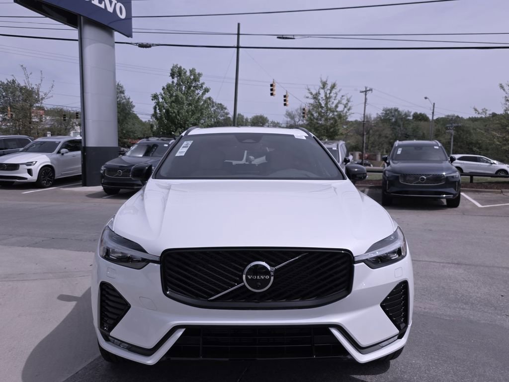 New 2026 Volvo XC60 B5 Plus w/ Protection Package Premier image 2