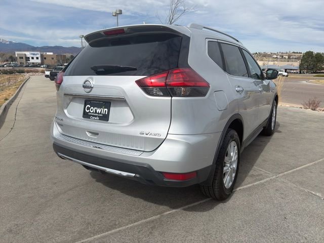 Used 2017 Nissan Rogue SV image 8