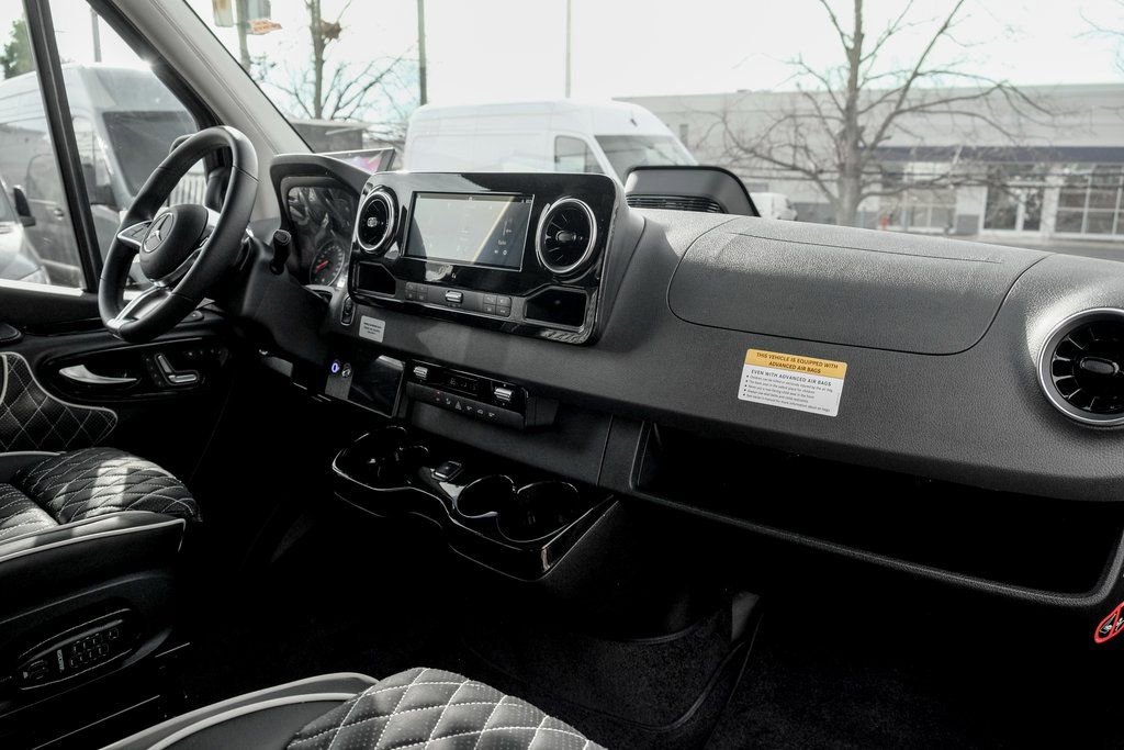 New 2025 Mercedes-Benz Sprinter 3500 image 29