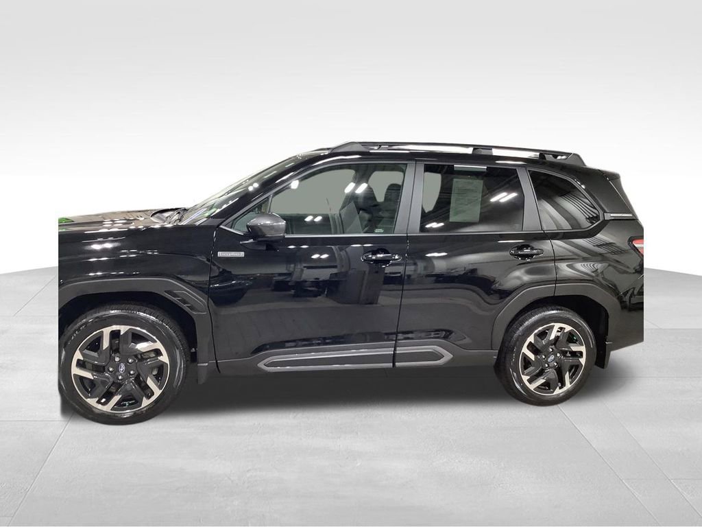 Used 2025 Subaru Forester Limited image 23
