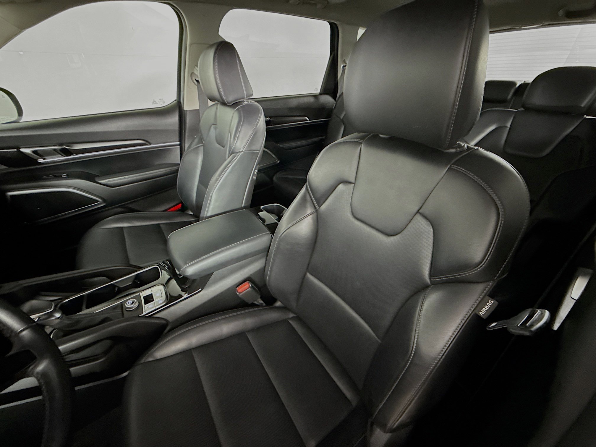 Used 2025 Kia Telluride S image 26