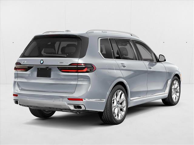 Used 2025 BMW X7 xDrive40i w/ M Sport Package image 2