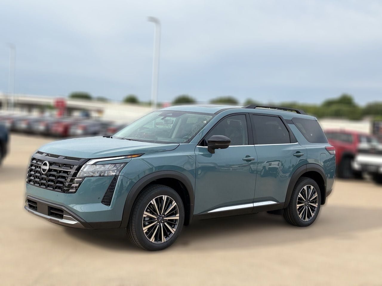 New 2026 Nissan Pathfinder Platinum AWD/4WD image 2