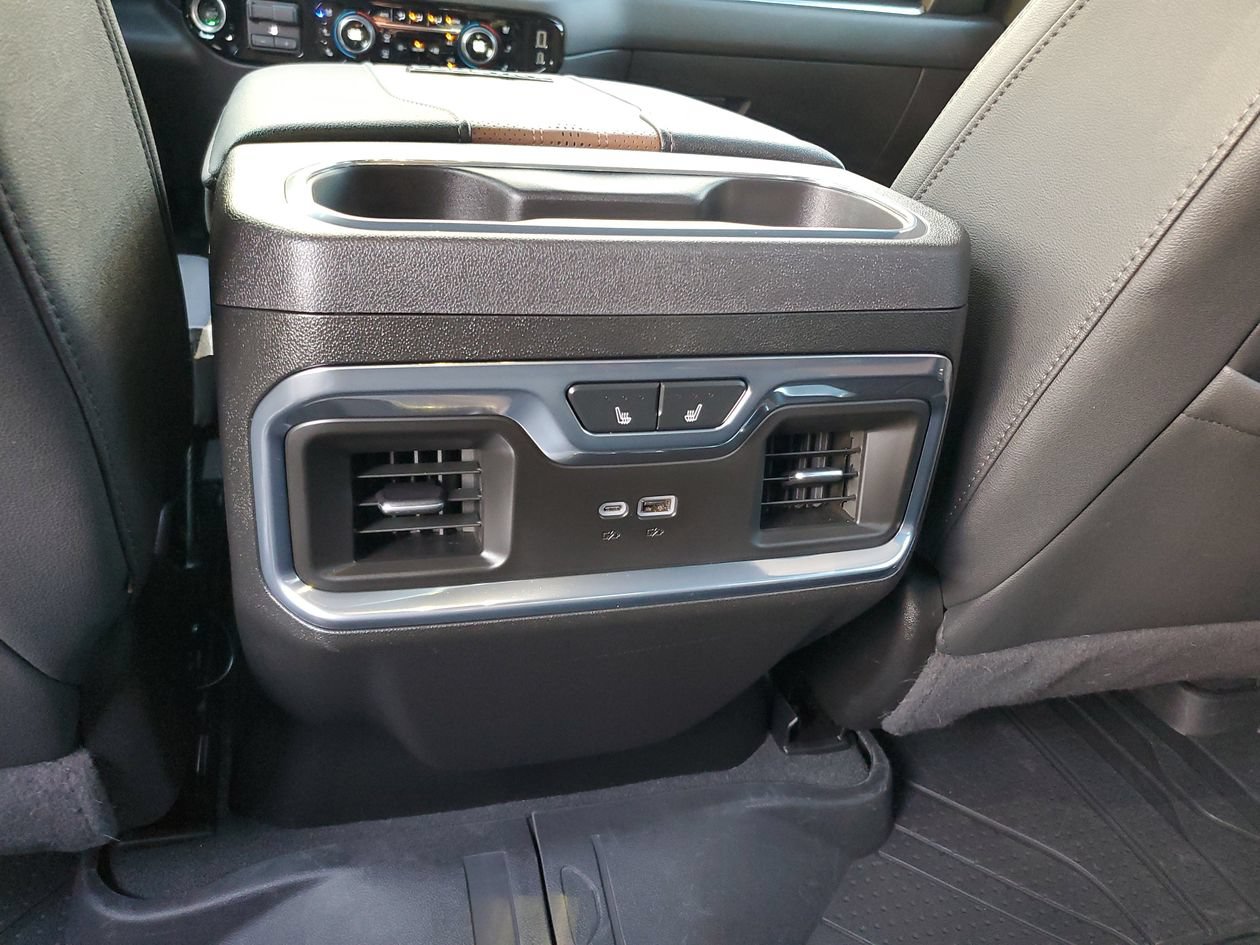 Used 2025 Chevrolet Silverado 3500 High Country w/ High Country Premium Package AWD/4WD image 16