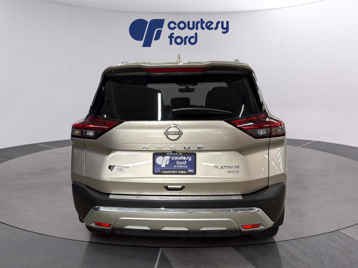 Used 2023 Nissan Rogue Platinum w/ Platinum Premium Package AWD/4WD image 5