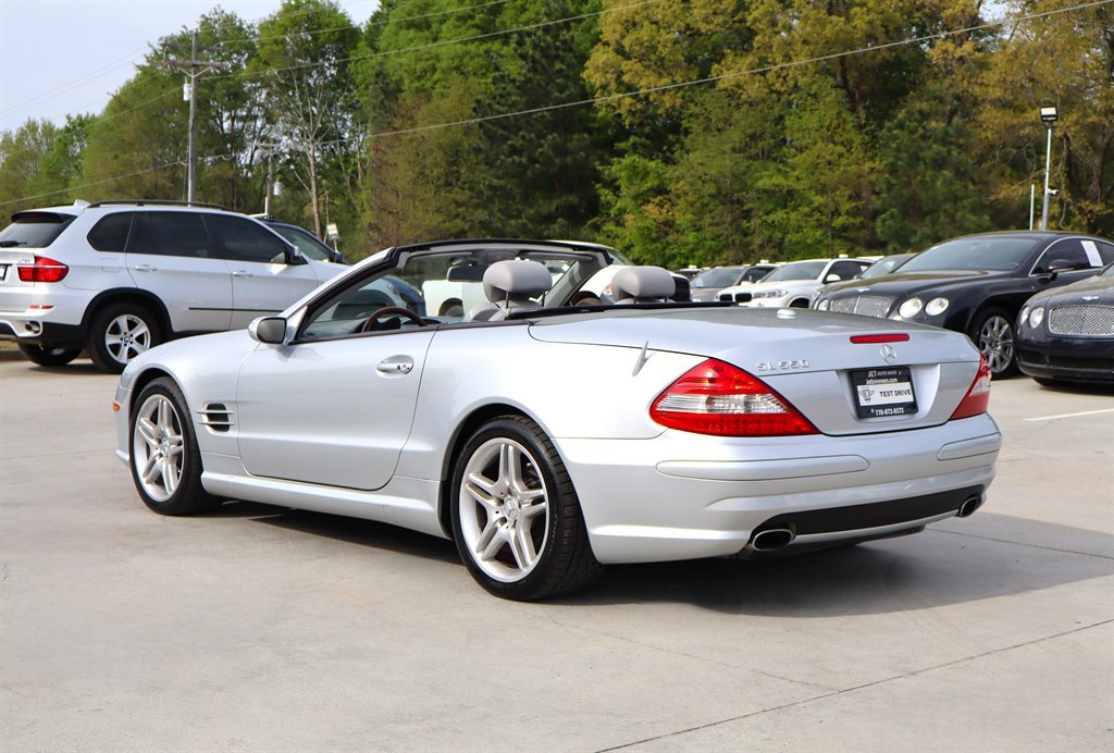 Used 2008 Mercedes-Benz SL 550 image 8