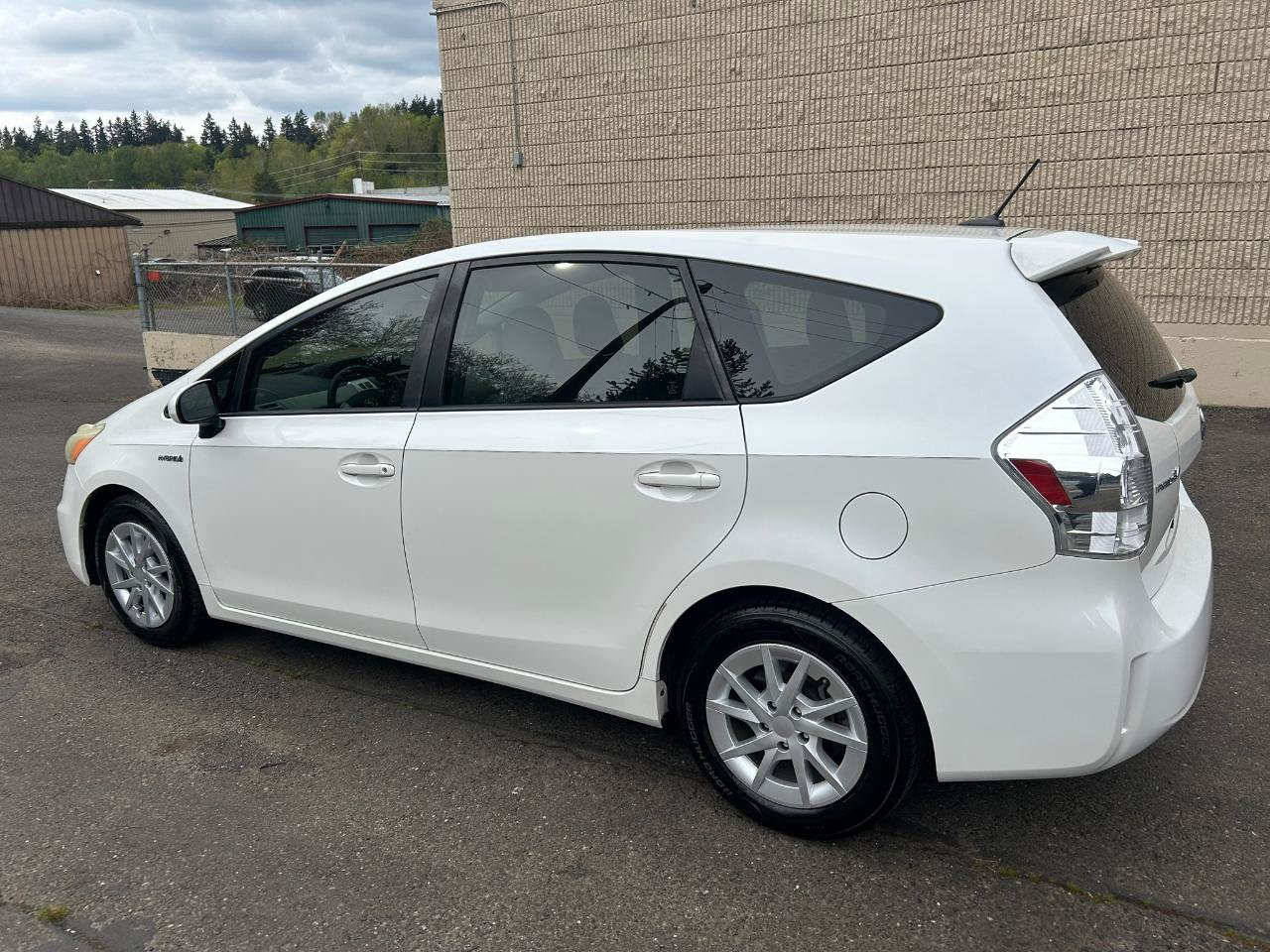 Used 2012 Toyota Prius V Three FWD image 7