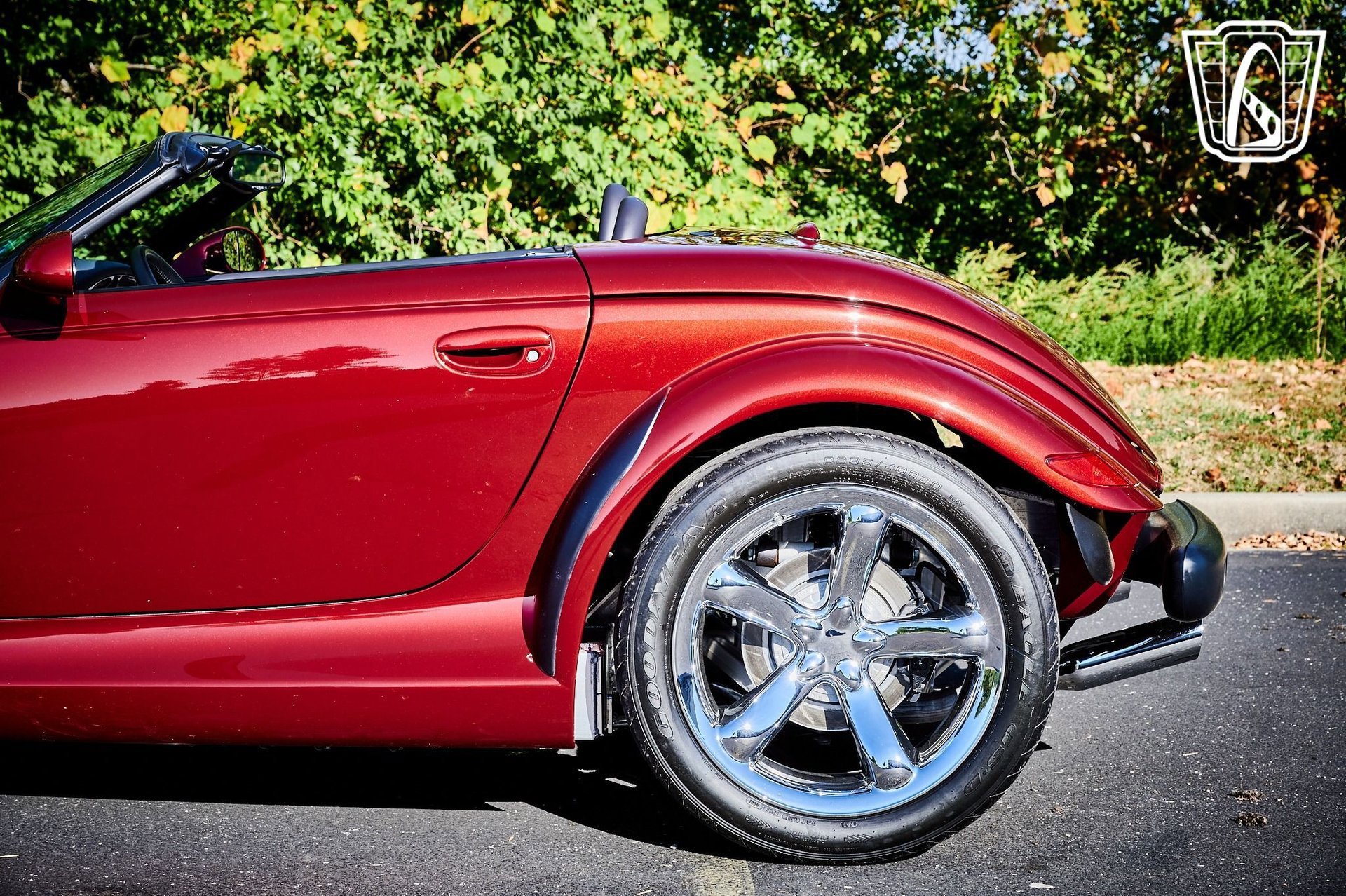 Used 2002 Chrysler Prowler image 28