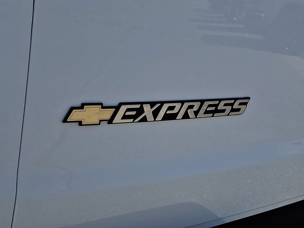 New 2026 Chevrolet Express 2500 w/ Driver Convenience Package RWD image 21