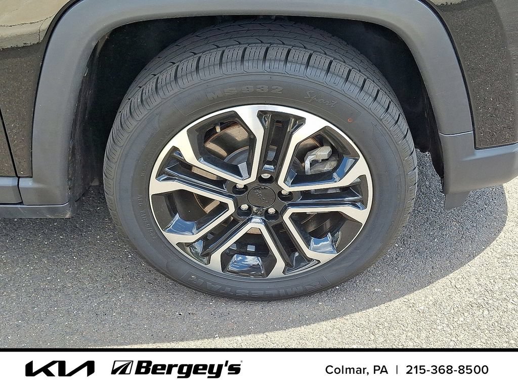 Used 2023 Jeep Compass Limited AWD/4WD image 10