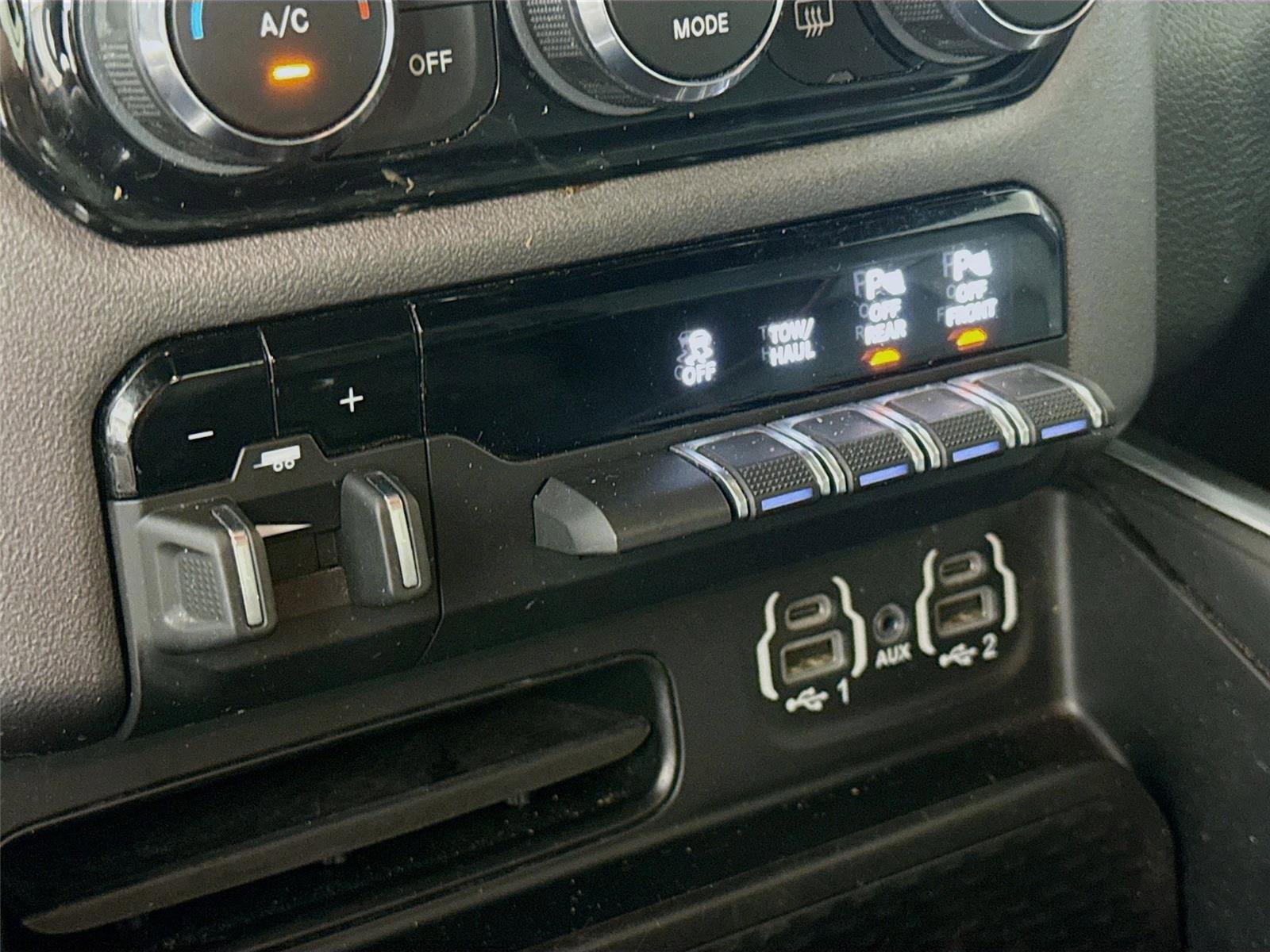 Used 2021 RAM 1500 Big Horn RWD image 14