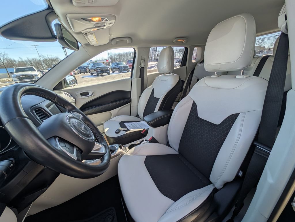 Used 2019 Jeep Compass Latitude w/ Cold Weather Group image 14