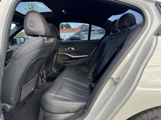 Used 2020 BMW M340i w/ Driving Assistance Package RWD image 17