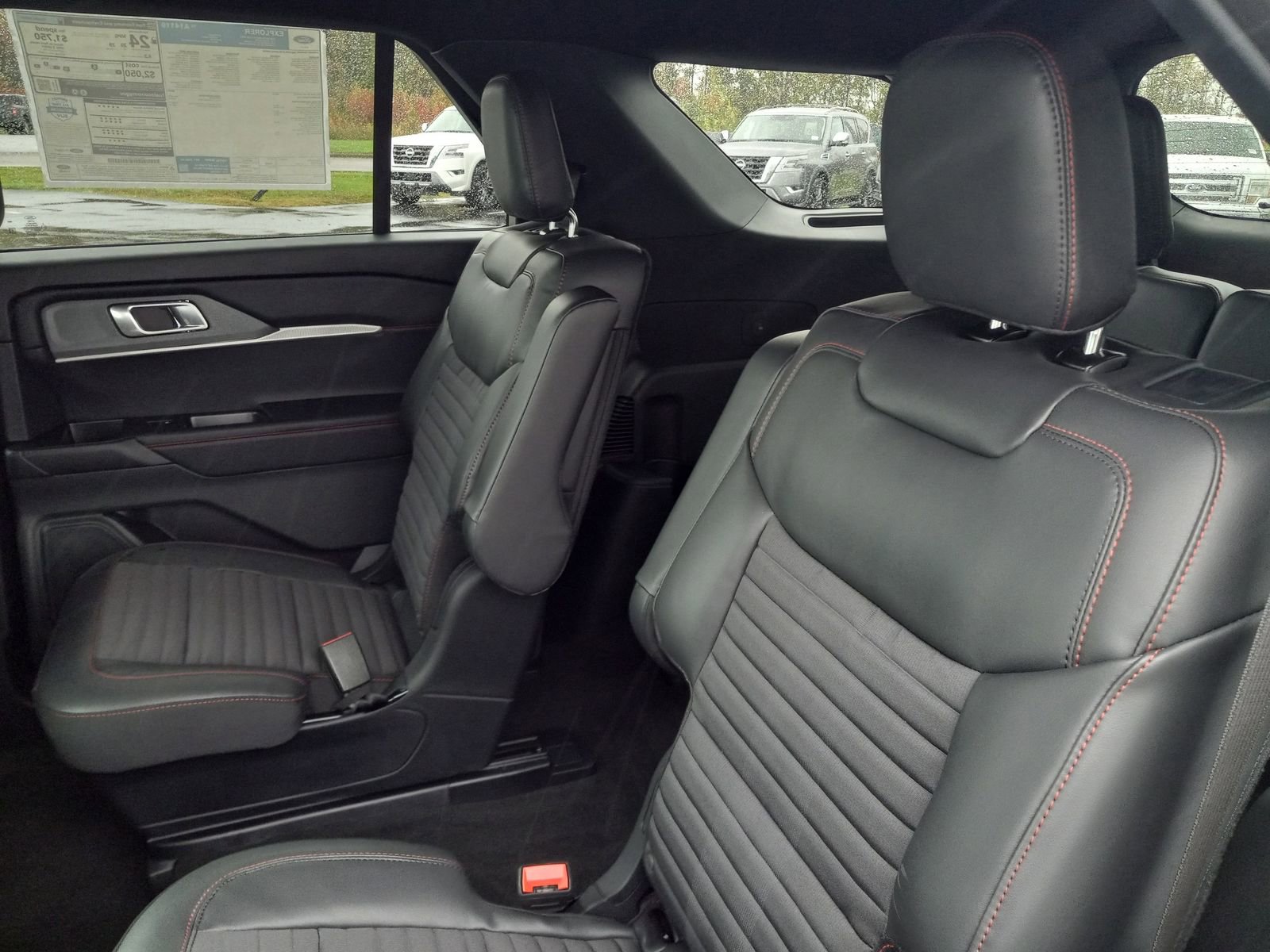 New 2026 Ford Explorer ST-Line w/ ST-Line Street Pack image 11