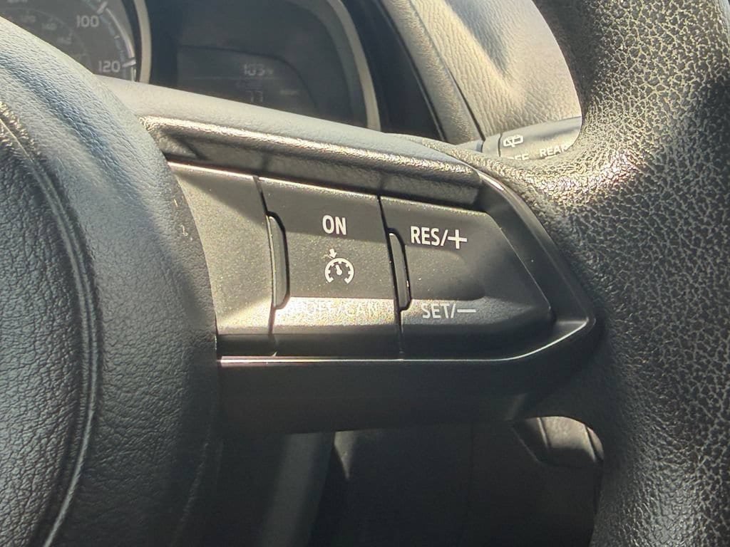 Used 2020 Toyota Yaris LE FWD image 32