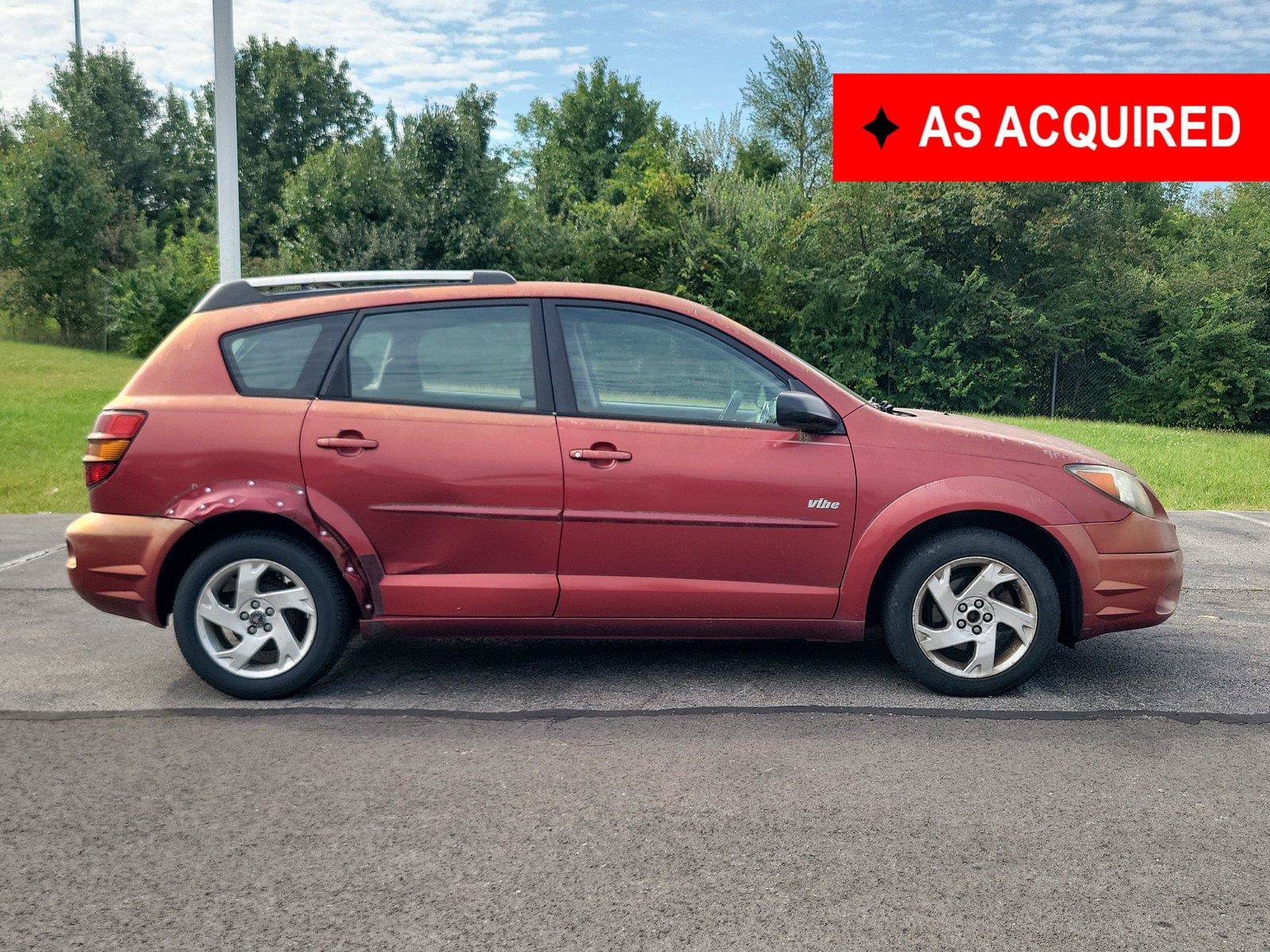 Used 2004 Pontiac Vibe w/ Moon And Tunes Value Package FWD image 1