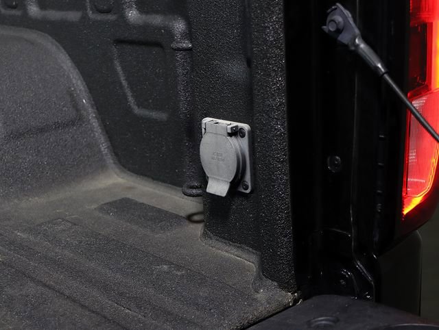 Used 2023 GMC Sierra 1500 Elevation image 10