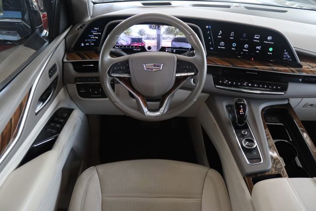 Certified 2023 Cadillac Escalade ESV Premium Luxury Platinum image 29