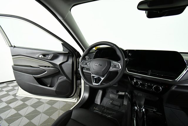 New 2026 Chevrolet Trax ACTIV w/ Driver Confidence Package image 19