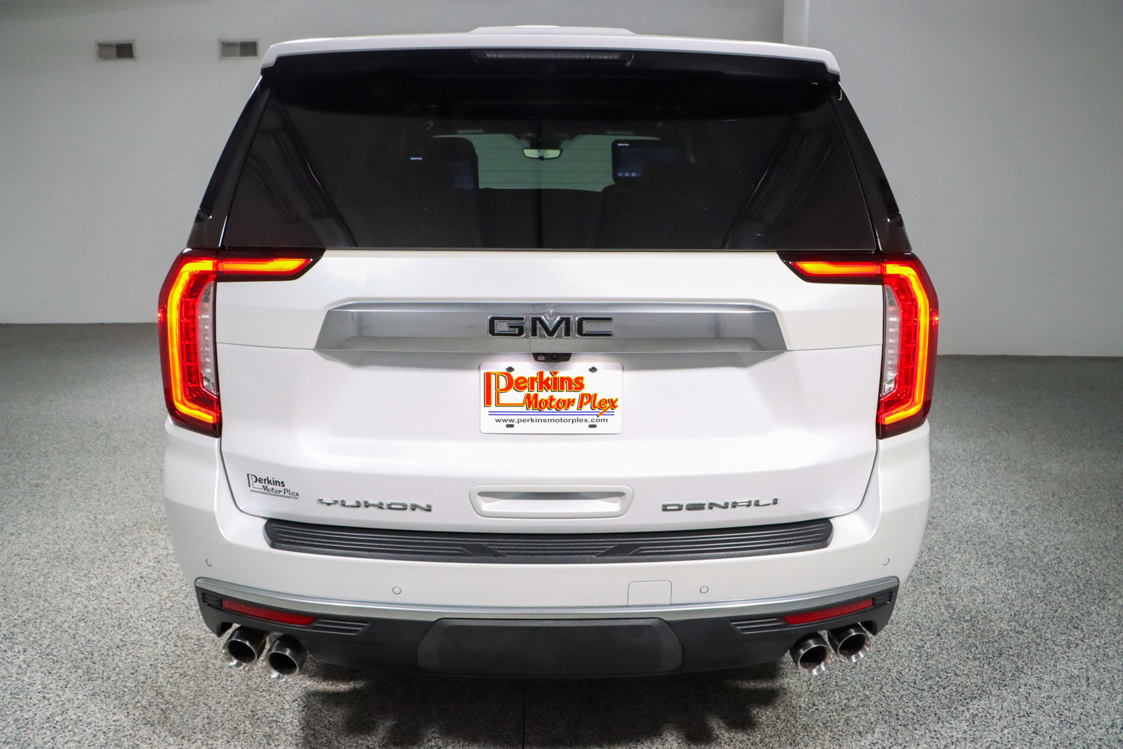Used 2023 GMC Yukon Denali image 8