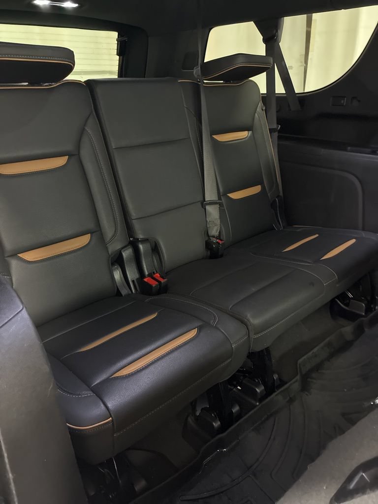 Used 2023 GMC Yukon XL AT4 w/ AT4 Premium Package AWD/4WD image 33