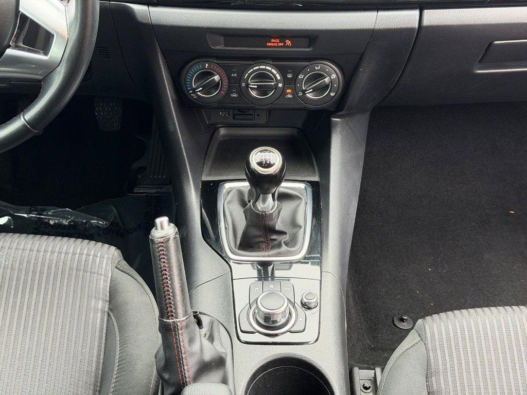 Used 2015 MAZDA MAZDA3 i Touring FWD image 14